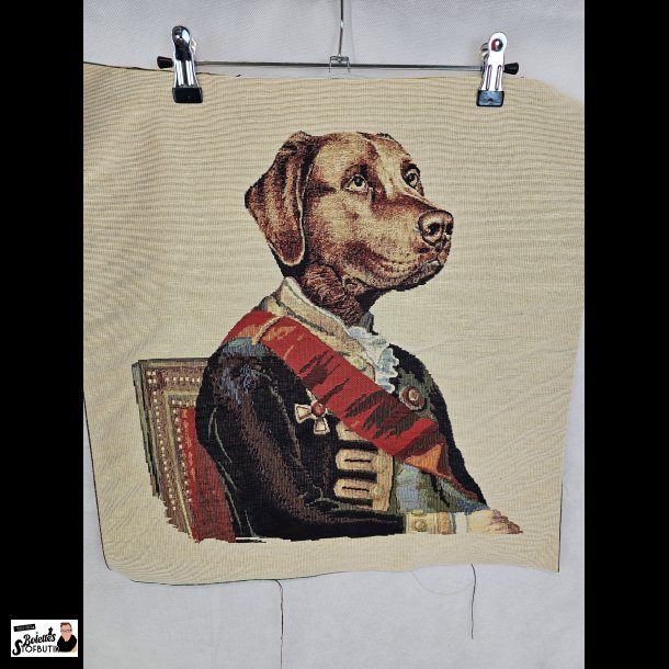Gobelin panel med labrador med uniform