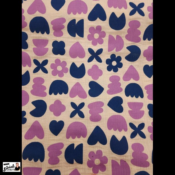 Dobbelt gauze med hjerter og blomster