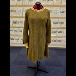 Kjole i kabelstrik