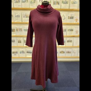 Kjole i bl�d strik